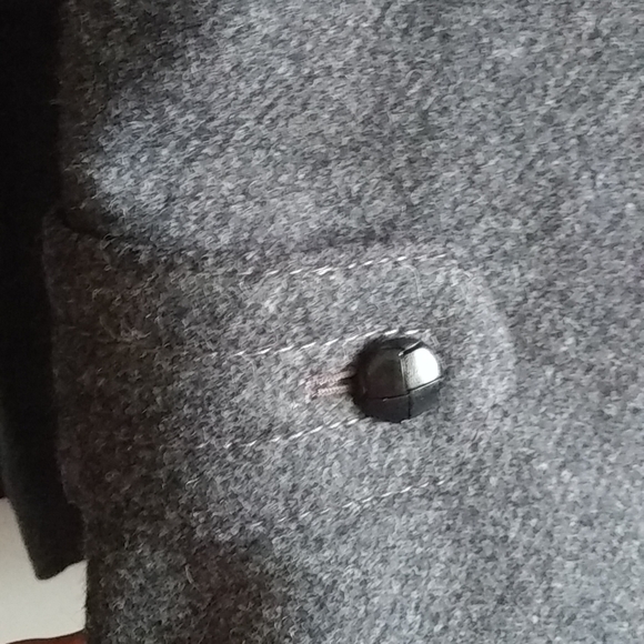 FORMTRU MENS DRESS COAT - Picture 8 of 9